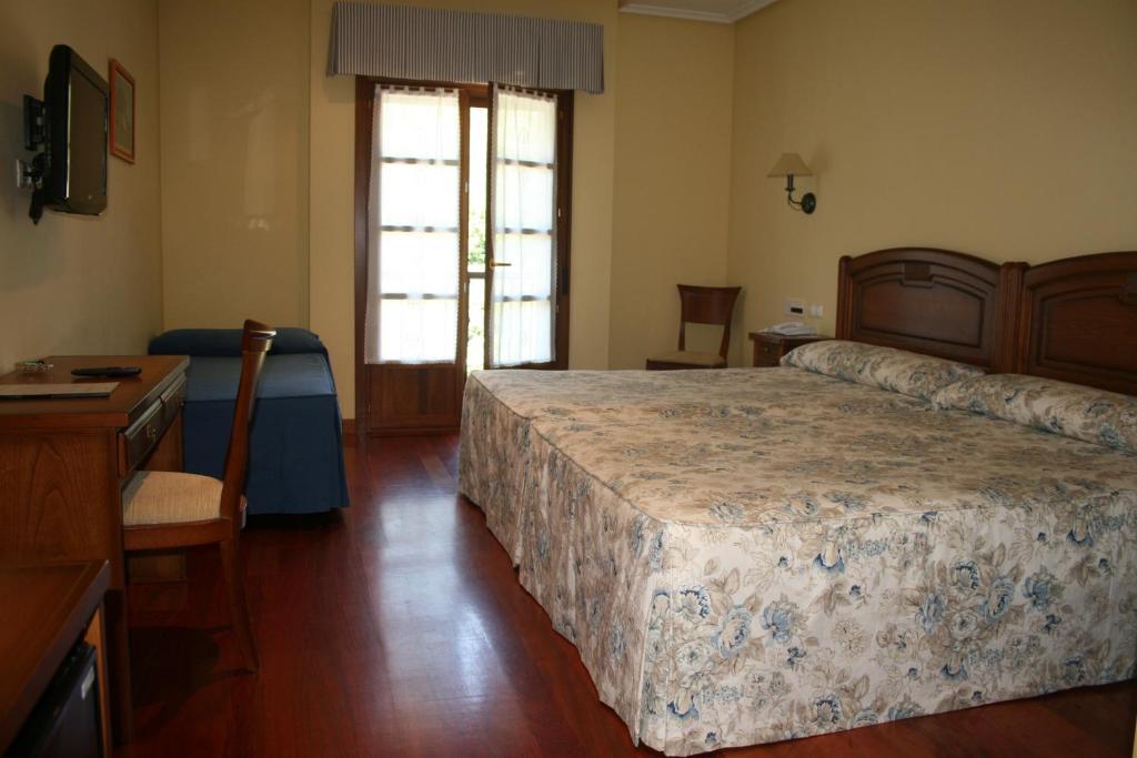 Hotel Valle Las Luinas Soto de Luina Room photo